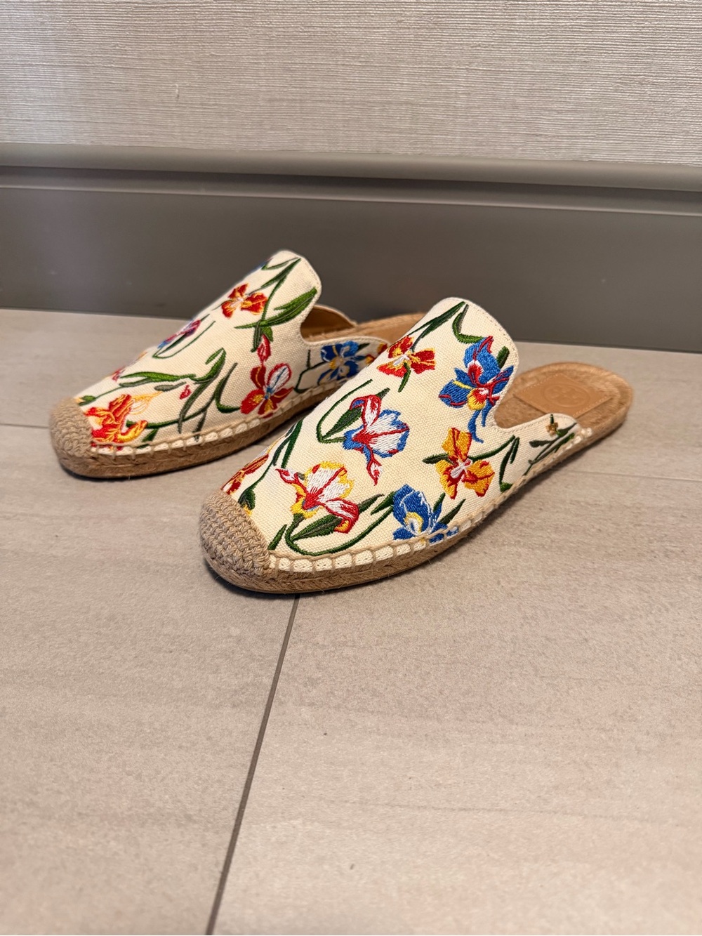 Tory Burch Cream Floral Embroidered Espadrille Mule